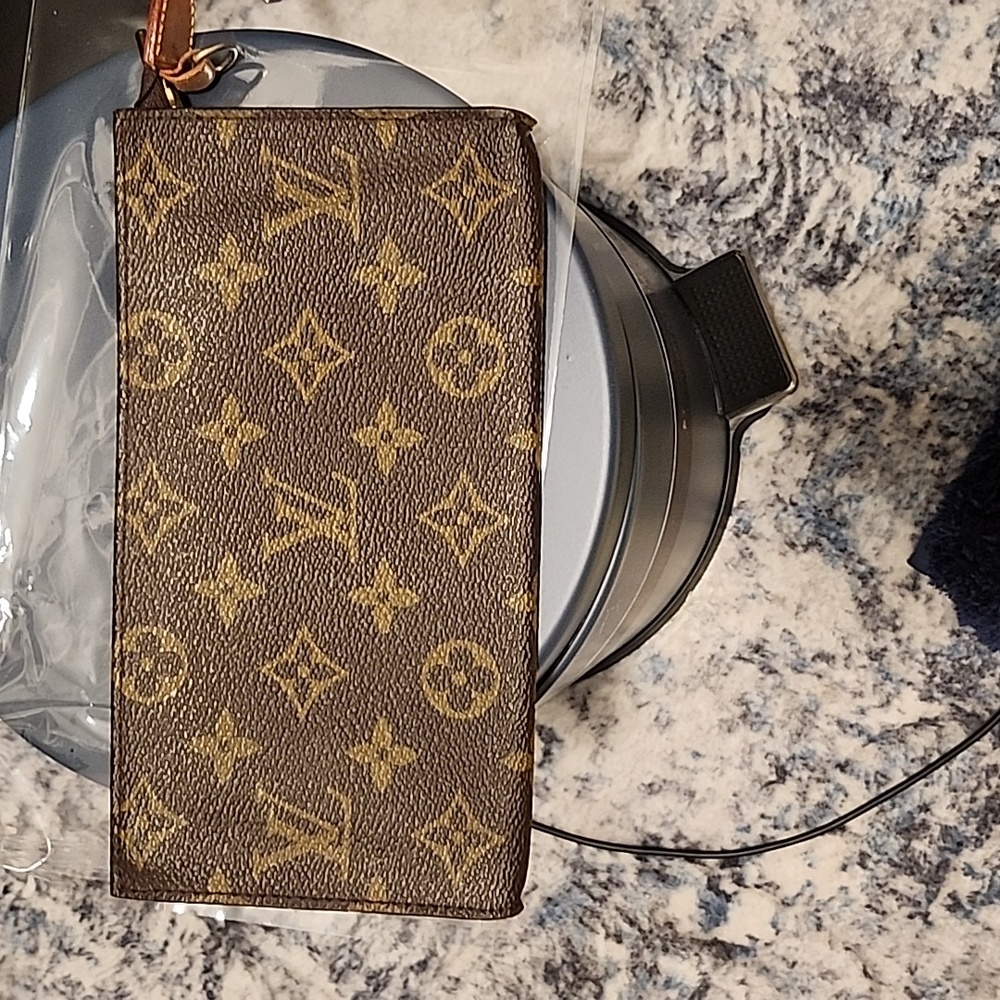 Louis Vuitton GM pouch